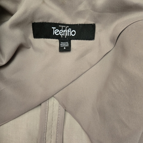 Teenflo Beige Linen Jacket. Size 4 - Picture 9 of 12